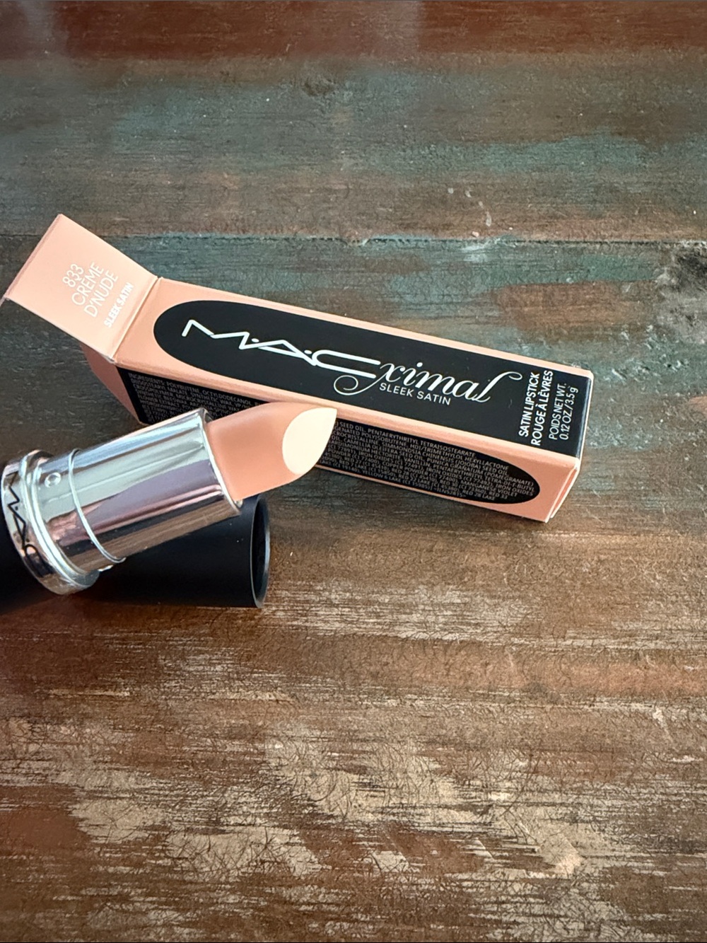New MAC Cosmetics Macximal Sleek Satin Lipstick in shade- Creme D’ Nude